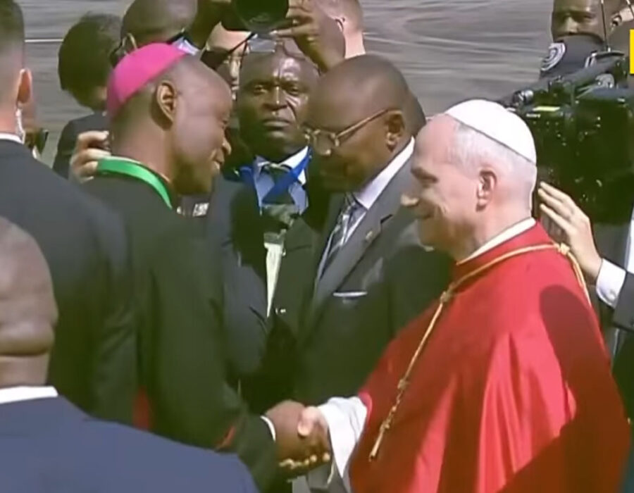 Mgr Dassi et notre pape Léon XIV